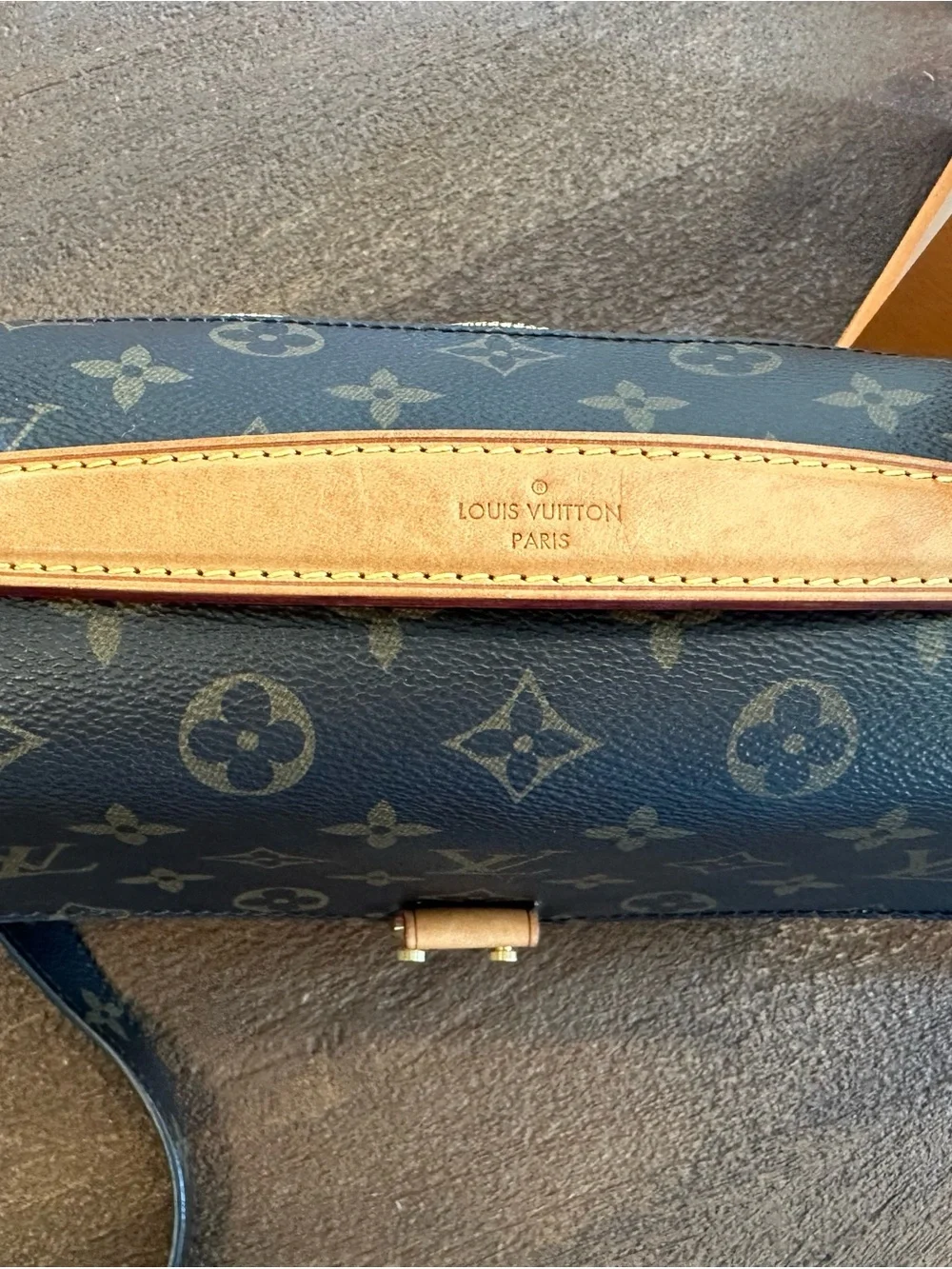 Louis Vuitton Pochette Metis Monogram Canvas Shoulder Bag in Brown